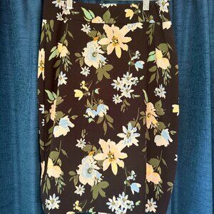 Black + Multicolor Floral Ann Taylor Factory Pencil Skirt - Size 4